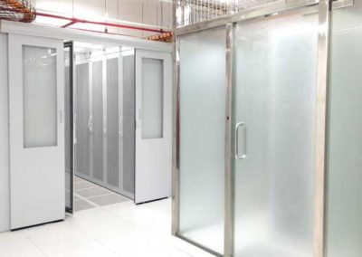 Data-Center-Solutions-700